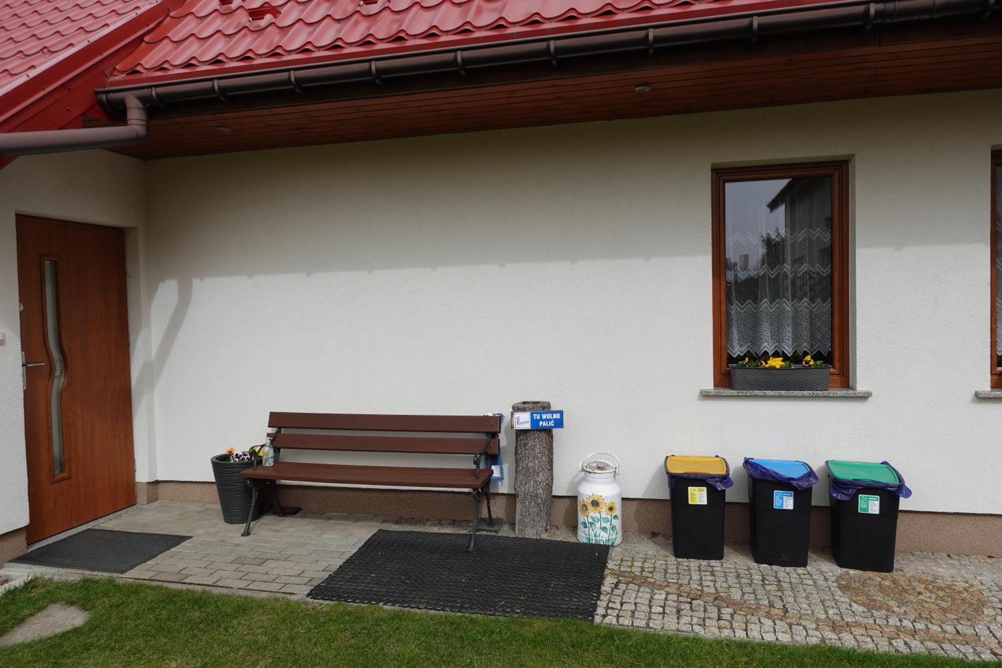Mala Chatka Caloroczny Domek Krzeszow  Exterior photo