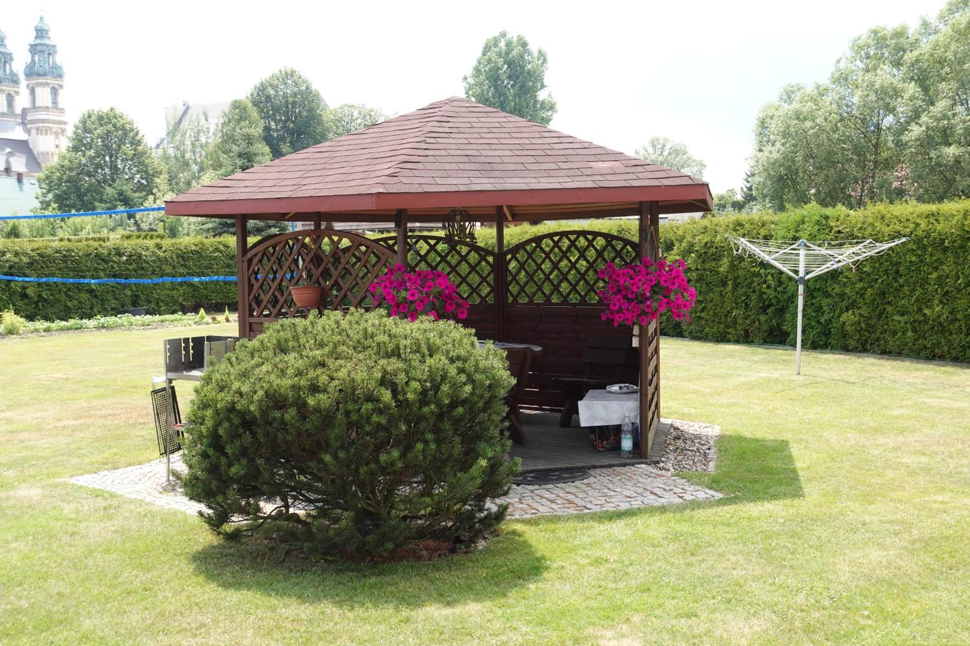 Mala Chatka Caloroczny Domek Krzeszow  Exterior photo